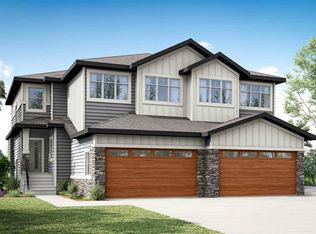 295 N Waterford Rd, Chestermere, AB T1X2M7