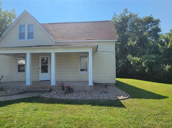 1919 High St, Chester, IL 62233