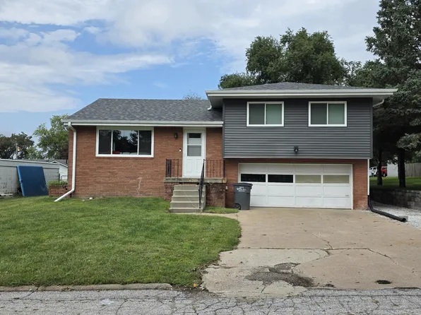 844 S Scenic Dr, Oakland, IA 51560