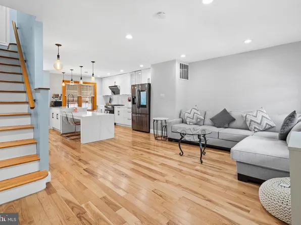 1218 Mollbore Ter, Philadelphia, PA 19148