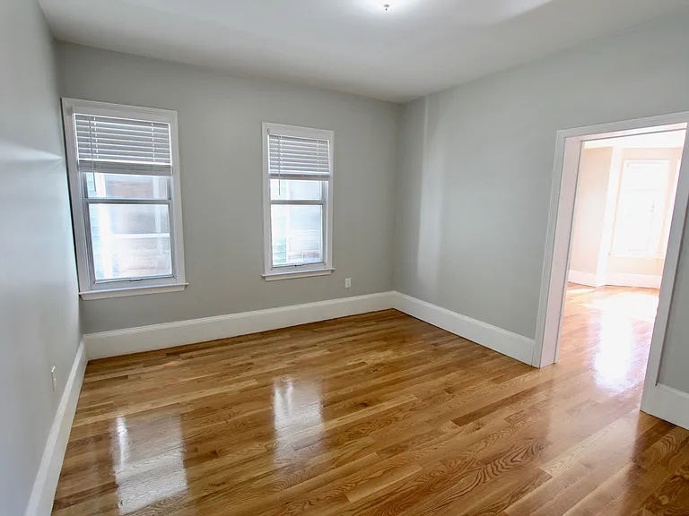 460 Saratoga Street Apartments — Photo 22