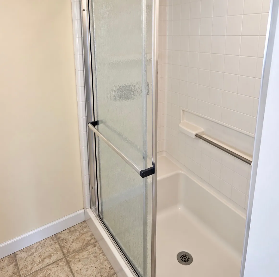 1 bed, $750 — Photo 4