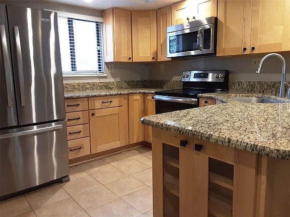 4th image of 1056 E MICHIGAN STREET #1056A