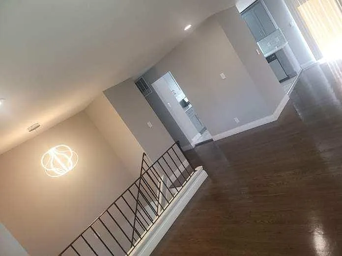 1010 Samson Ct photo 1