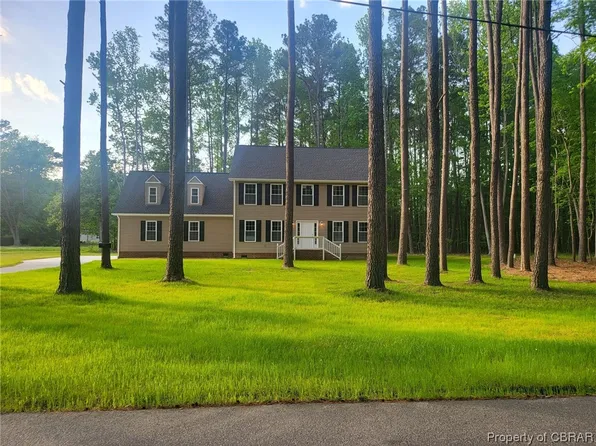 22421 James River Dr, Carrollton, VA 23314