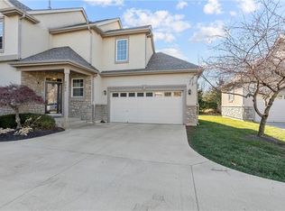 9882 Nieman Pl, Overland Park, KS 66214