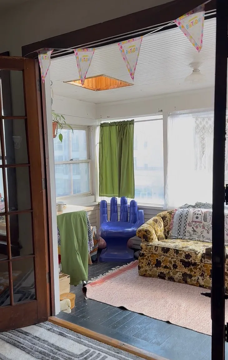 2 bed, 900 sqft, $1,990 — Photo 3