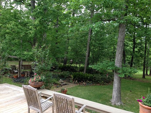 4th image of 1388 Lake Dr