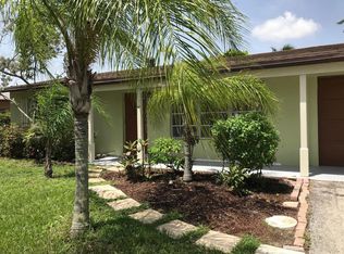 717 NW 8th Ct, Boynton Beach, FL 33426