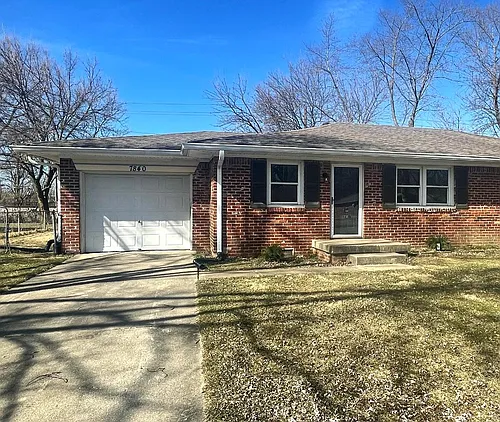 7840 Southfield Dr Photo 1