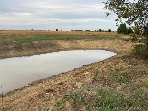 2121 N 1st Rd, Pryor, OK 74361