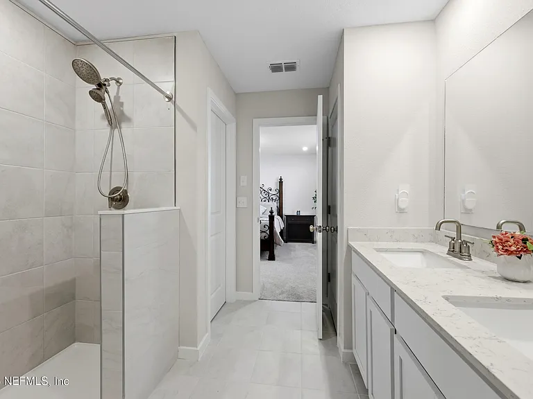 14742 Cashew Ave — Photo 31