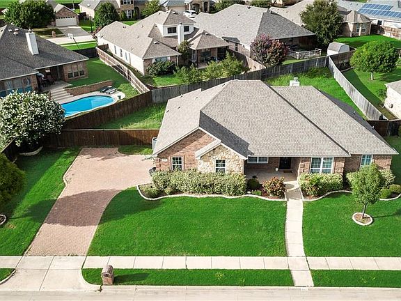 2nd image of 8420 Arroyo Ln