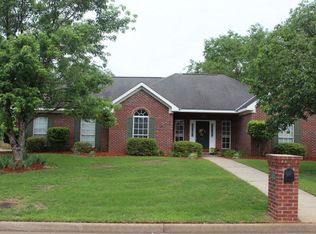 109 Arcadia Dr, Dothan, AL 36305
