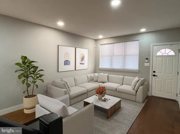 2238 S Clarion St, Philadelphia, PA 19148