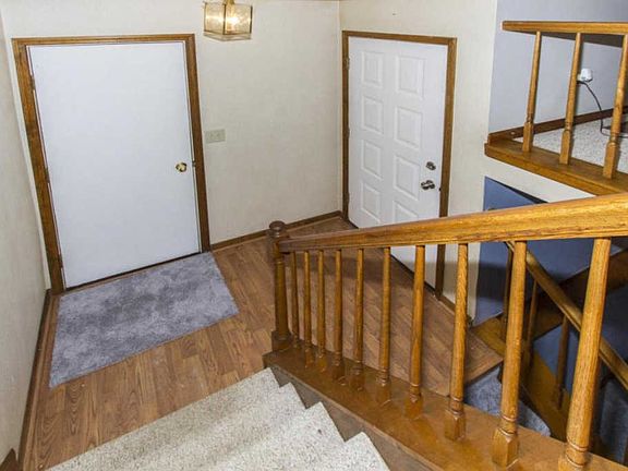 2nd image of 4312 Blue River Ct