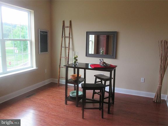 5th image of 1539 Greystone Pl