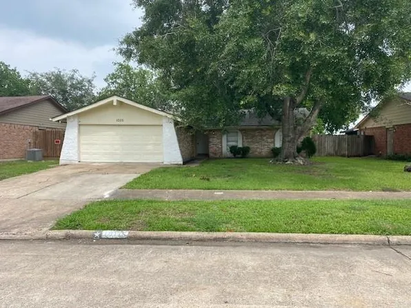 10115 Overview Dr, Sugar Land, TX 77498