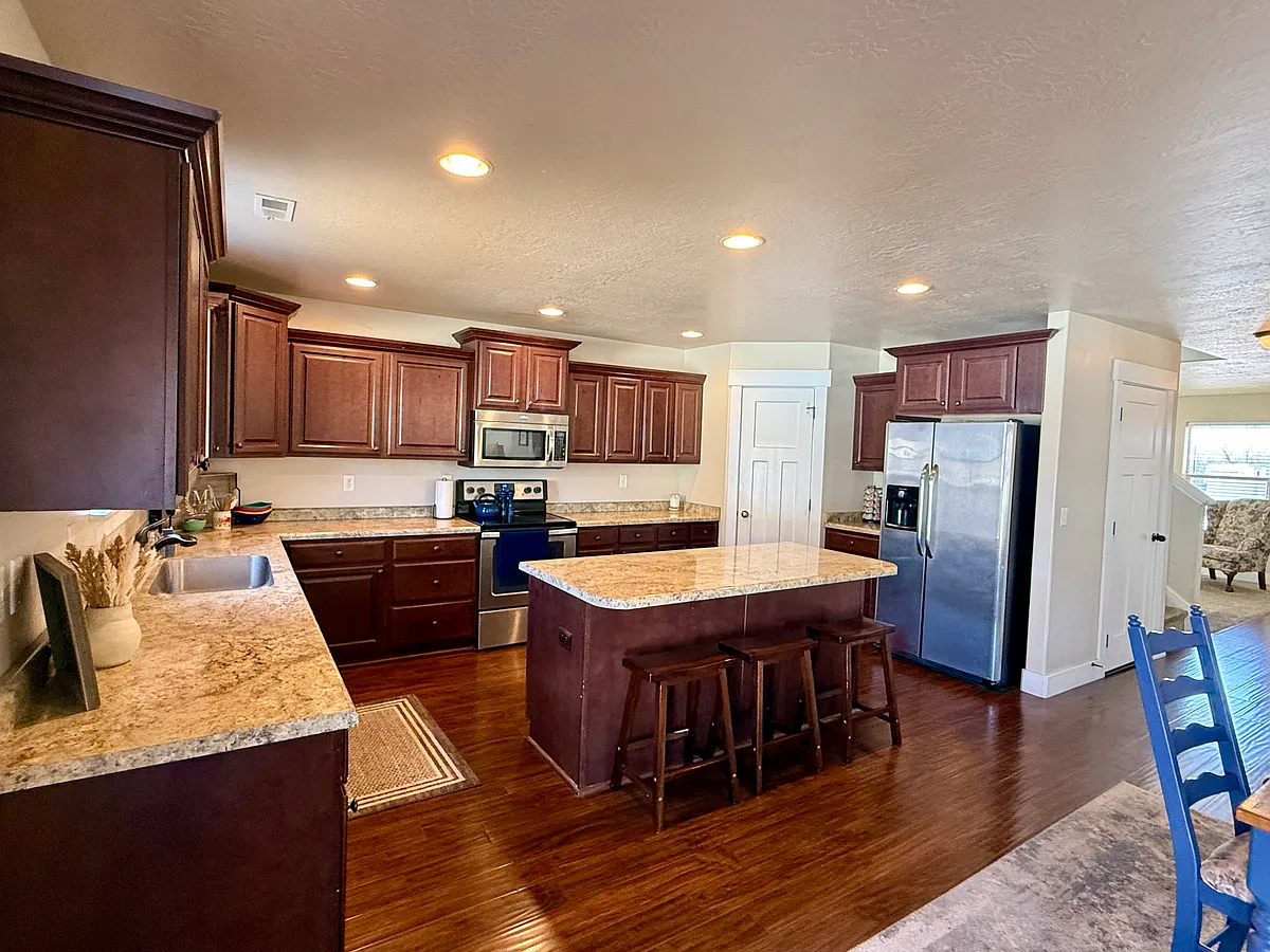Building Photo - 3450 W Willow Park Dr S