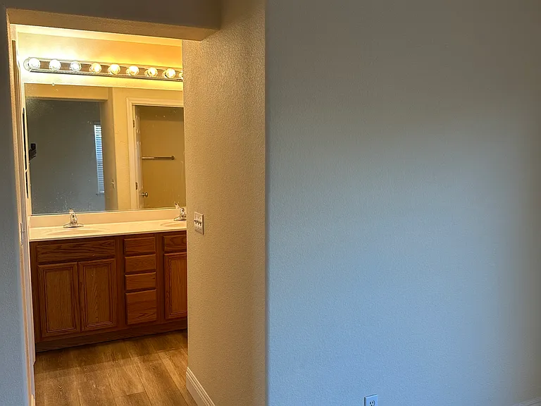 3607 Monroe Dr — Photo 11