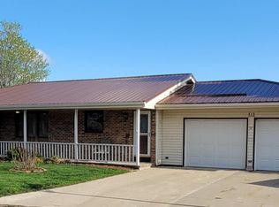 415 6th St SE, Primghar, IA 51245