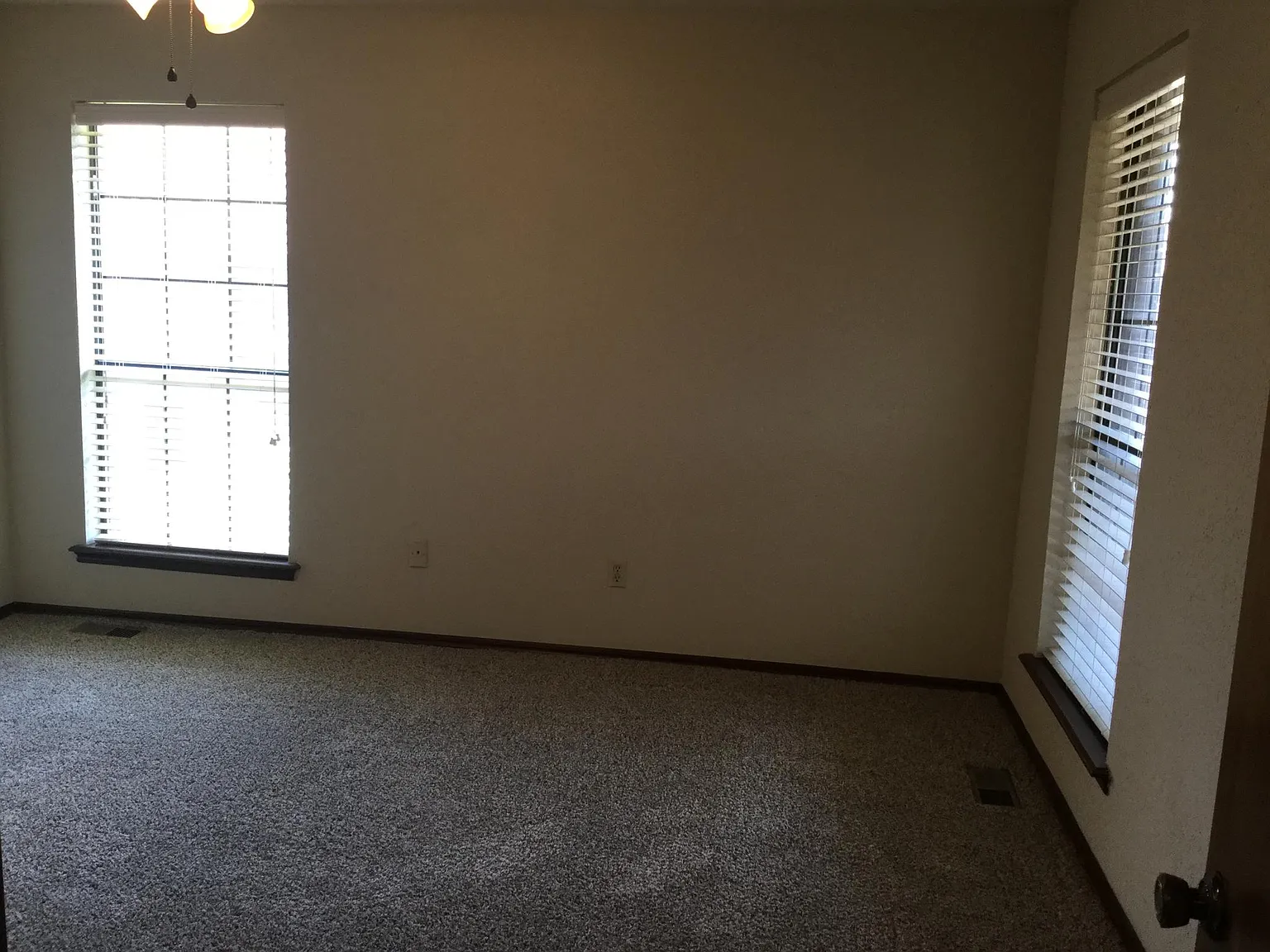 9200 Pepperdine — Photo 4
