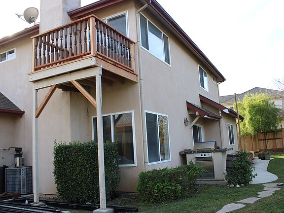2nd image of 640 Lillebakke Ct