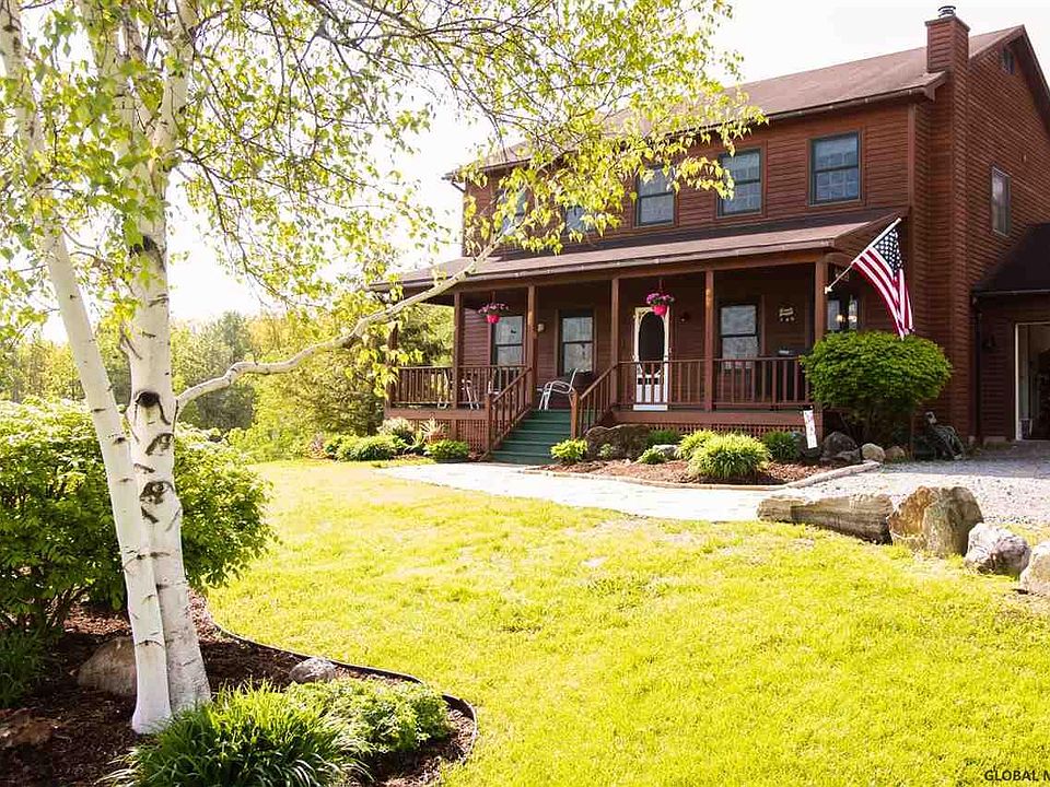 1st image of 15 Valley Dr