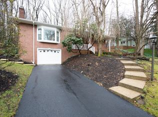 25 Harrington Ter, Morganville, NJ 07751