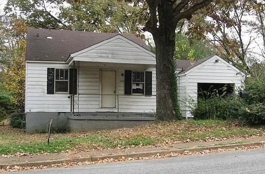 3200 University St, Memphis, TN 38127