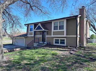 8111 SW 23rd Ter, Topeka, KS 66614