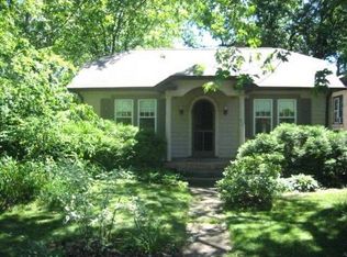321 S Henry St, Gary, IN 46403