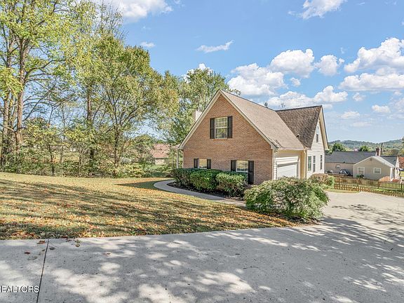 3rd image of 1148 Granville Conner Rd
