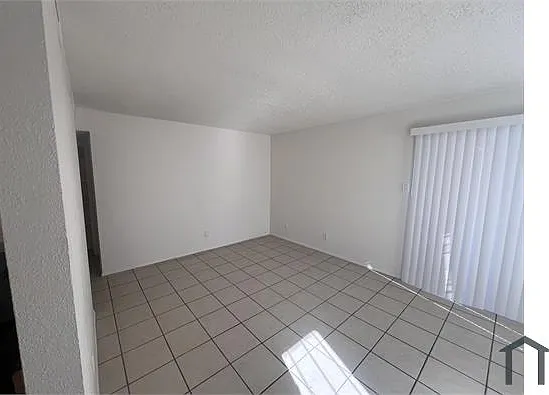 1005 Dickerson Dr SE #A — Photo 2