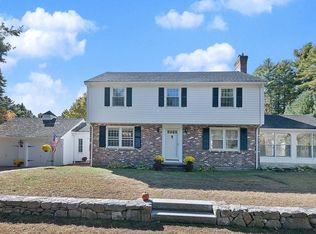 126 E Riding Dr, Carlisle, MA 01741