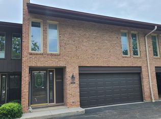 1708 Wildberry Dr UNIT D, Glenview, IL 60025