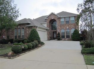 5716 Meadowcrest Ln, Sachse, TX 75048