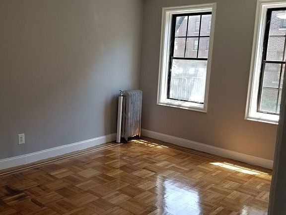 3rd image of 2759 Barker Ave APT V53