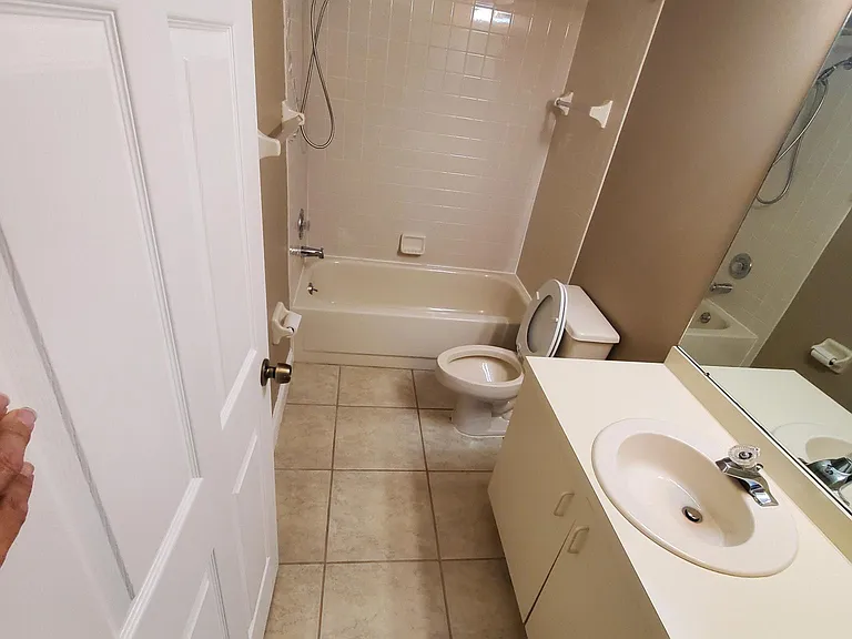 3236 Crystal Lakes Ct — Photo 12