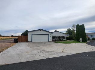 854 NE Cheyenne Dr, Redmond, OR 97756