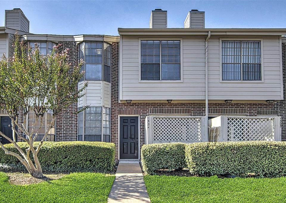 1st image of 2121 El Paseo St APT 1304