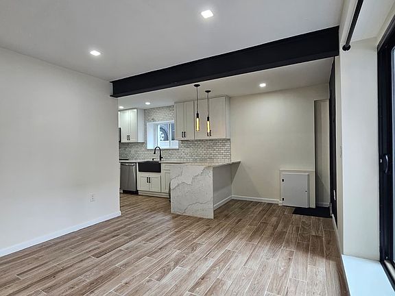 5th image of 21-34 33rd St #1A