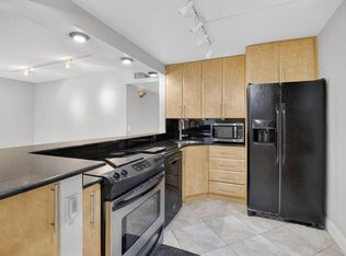 447 Flanders Way #J, Delray Beach, FL 33484