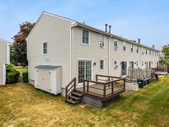 4th image of 12 Lydon Ln #A2