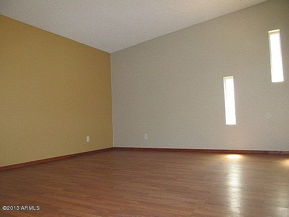 3rd image of 3820 W Puget Ave
