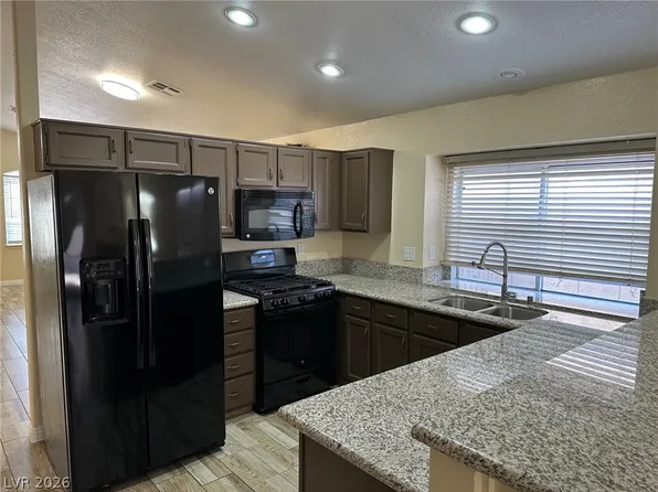 2113 Feather Bush St, Henderson, NV 89074