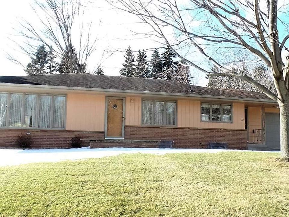 1st image of 32 Allendale Dr