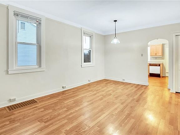 5th image of 1144 Strawn Ave