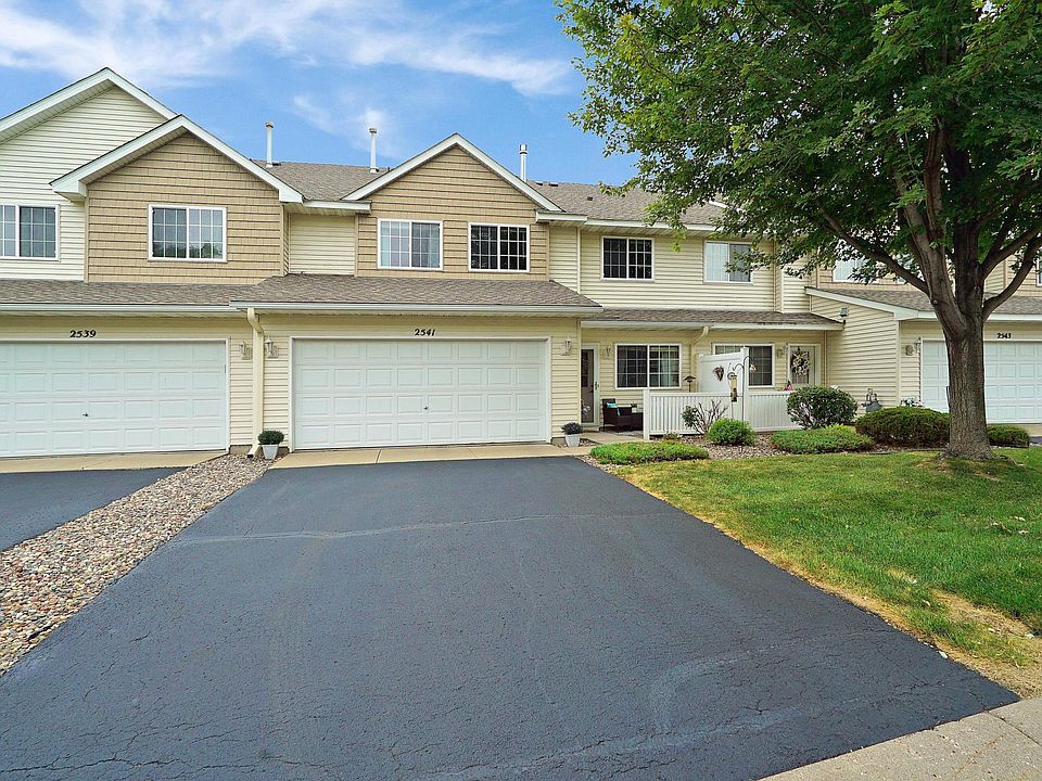 1st image of 2541 Yellowstone Dr
