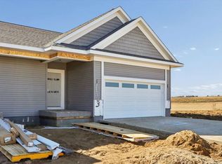 1003 Highland Trl, Solon, IA 52333